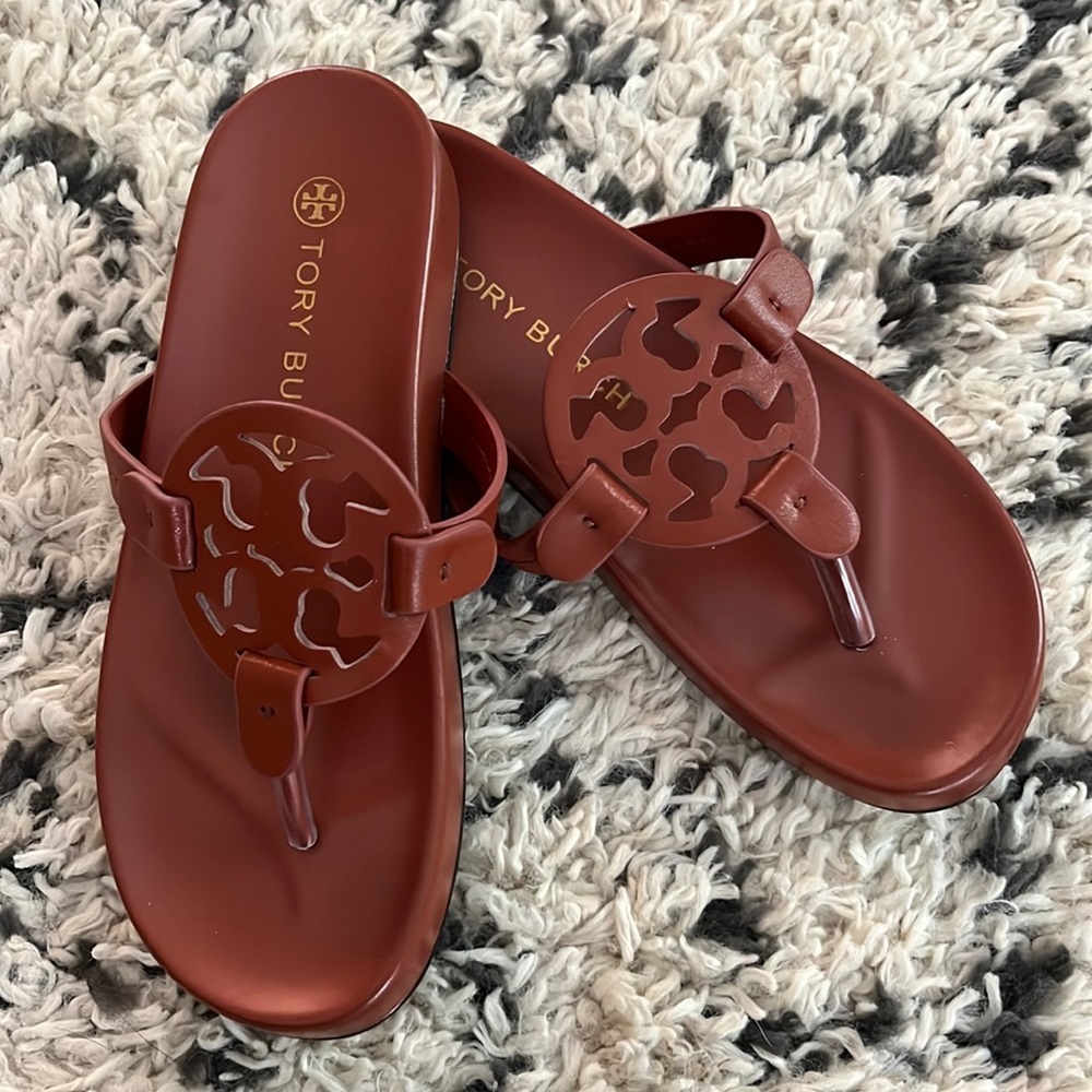 Cloud sandals